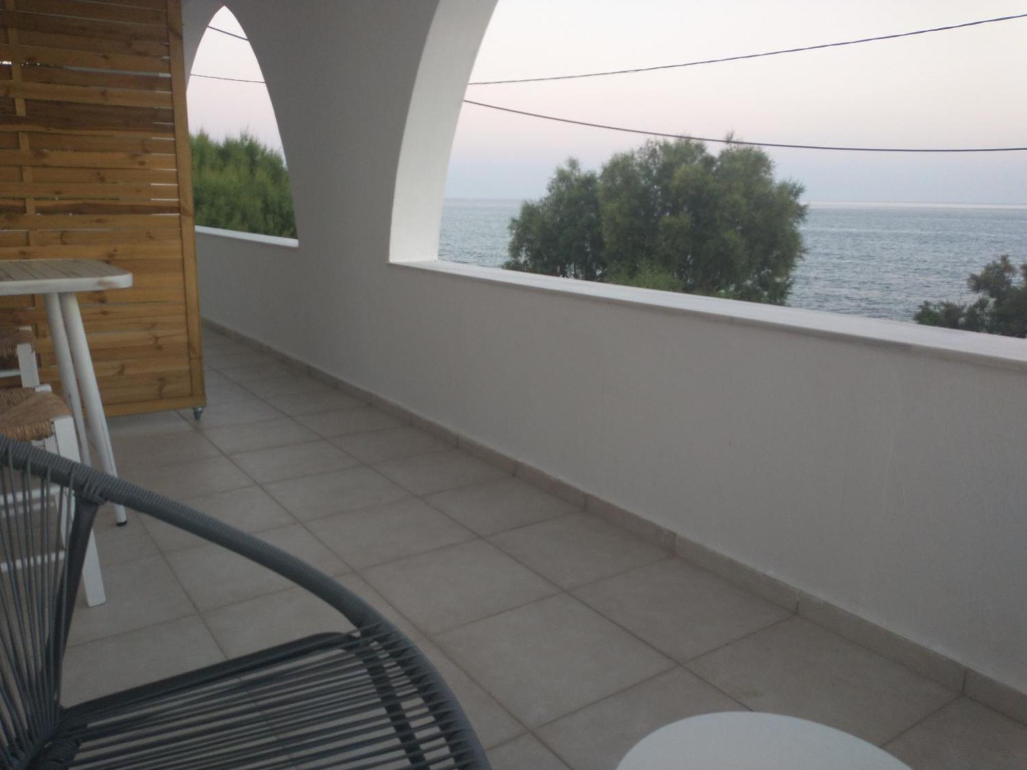 Mini Villas Avra Keratokambos Quarto foto